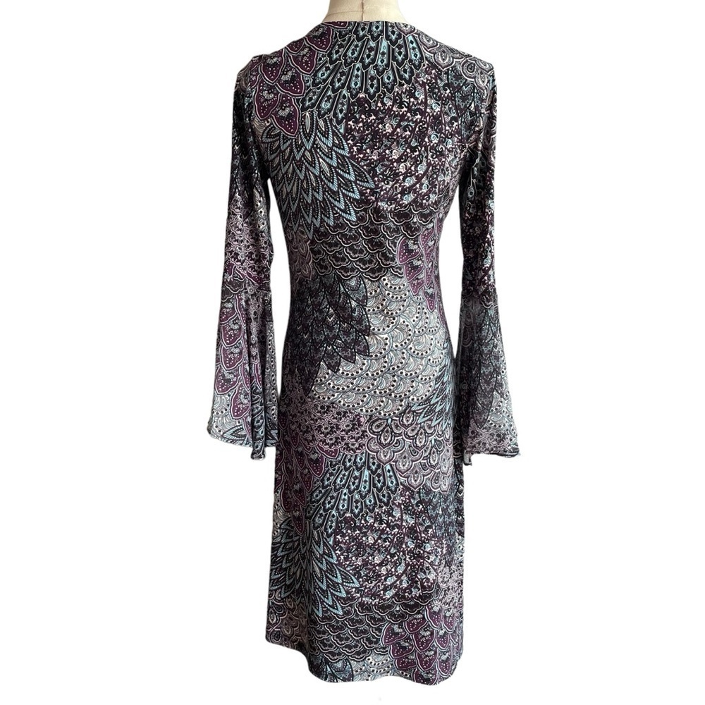 Cleo Paisley Bell Sleeve Dress Sz XS Feminine Peacock Below Knee Pretty Classy - Picture 9 of 15